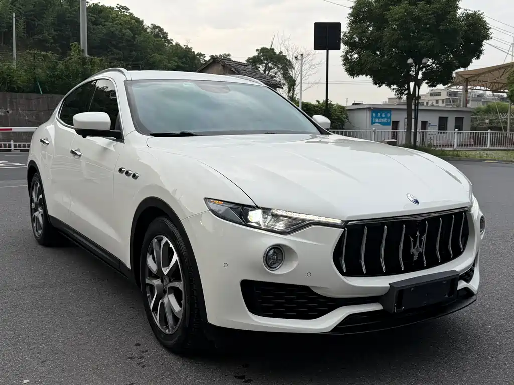 Maserati Levante 2019 — фото 2