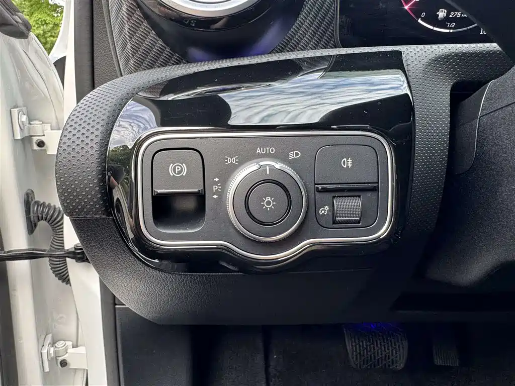 Mercedes-Benz A-Class 2023 — фото 24