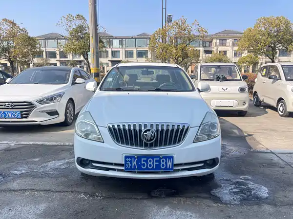 Buick Excelle 2013