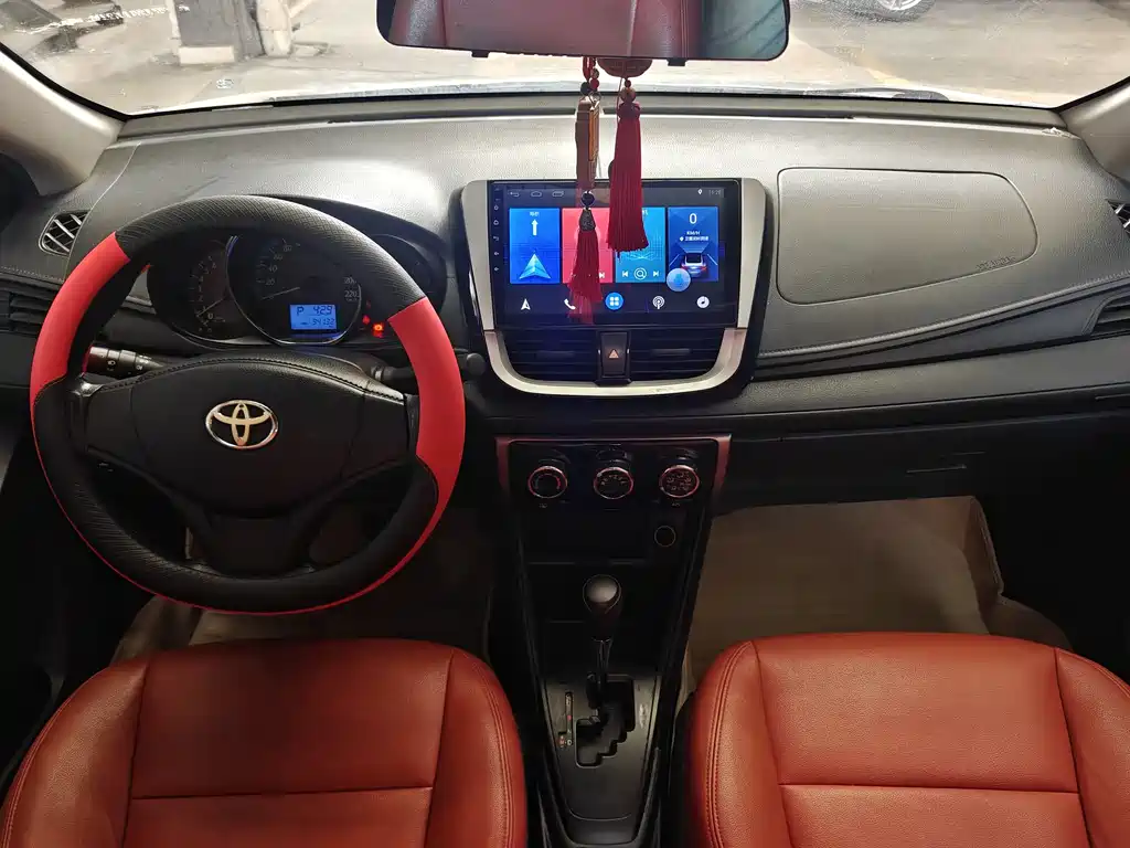 Toyota Yaris L 2018 — фото 11