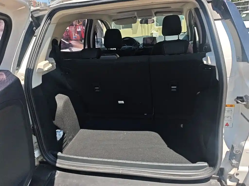 Ford Ecosport 2018 — фото 19