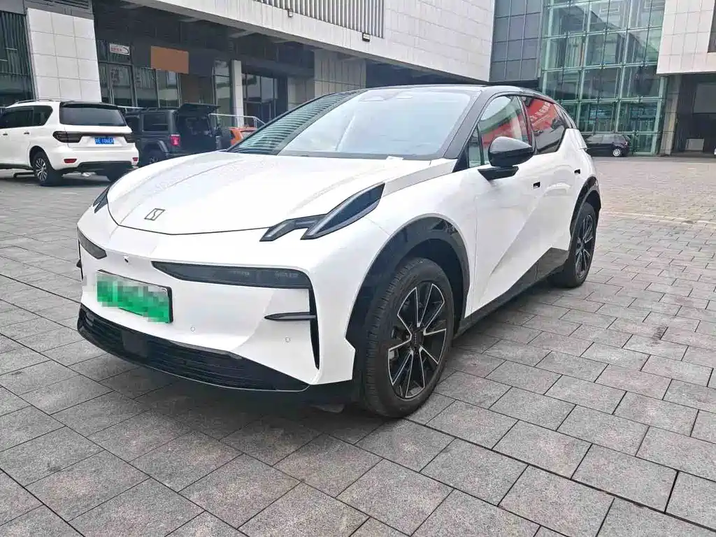 Zeekr X 2024