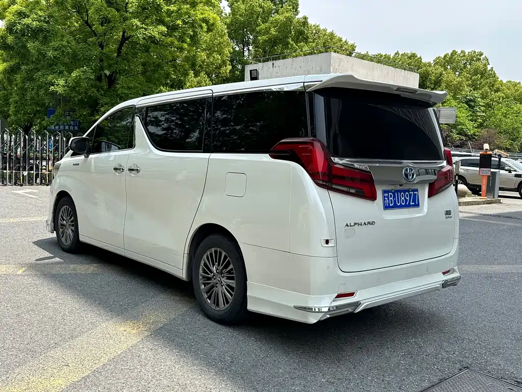 Toyota Alphard 2019 — фото 5