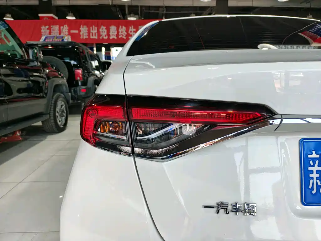 Toyota Corolla 2021 — фото 13
