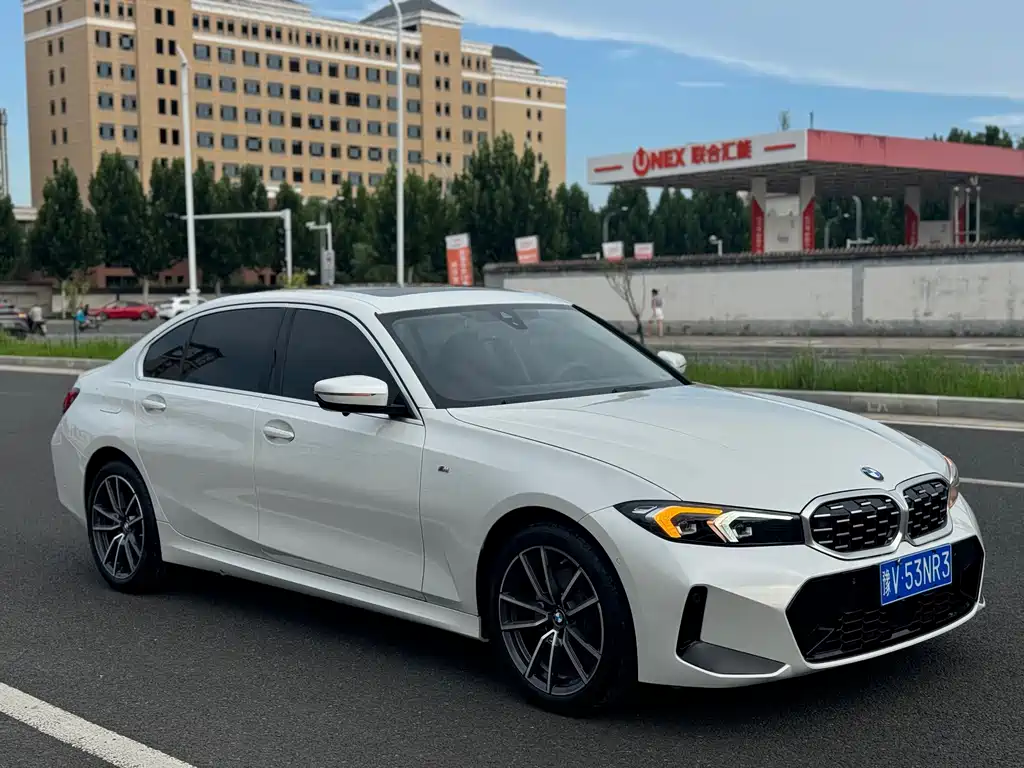 BMW 3 Series 2025