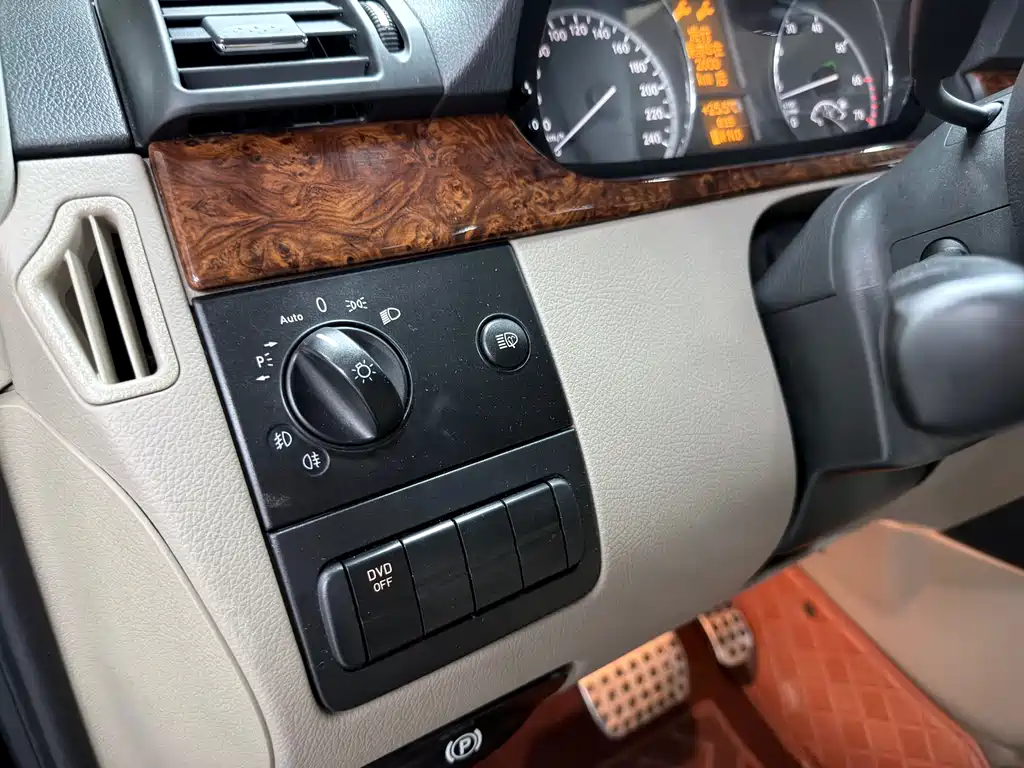 Mercedes-Benz Viano 2015 — фото 16