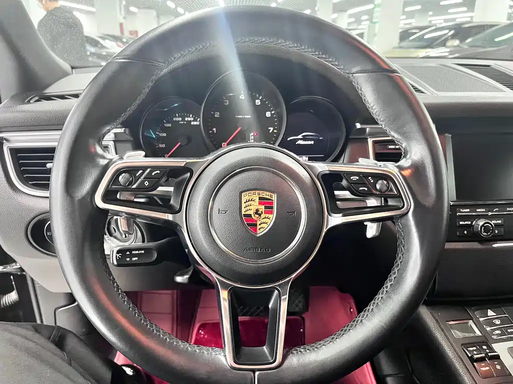 Porsche Macan 2015 — фото 8