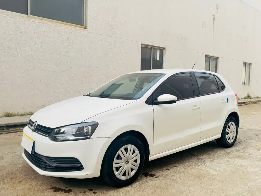 Volkswagen Polo 2018 — фото 1