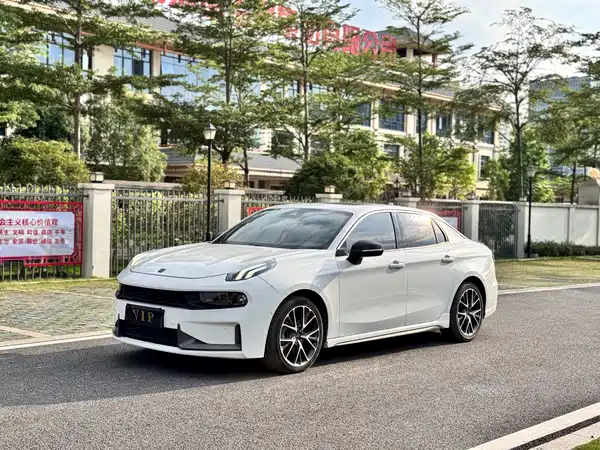 Lynk & Co 03 2019