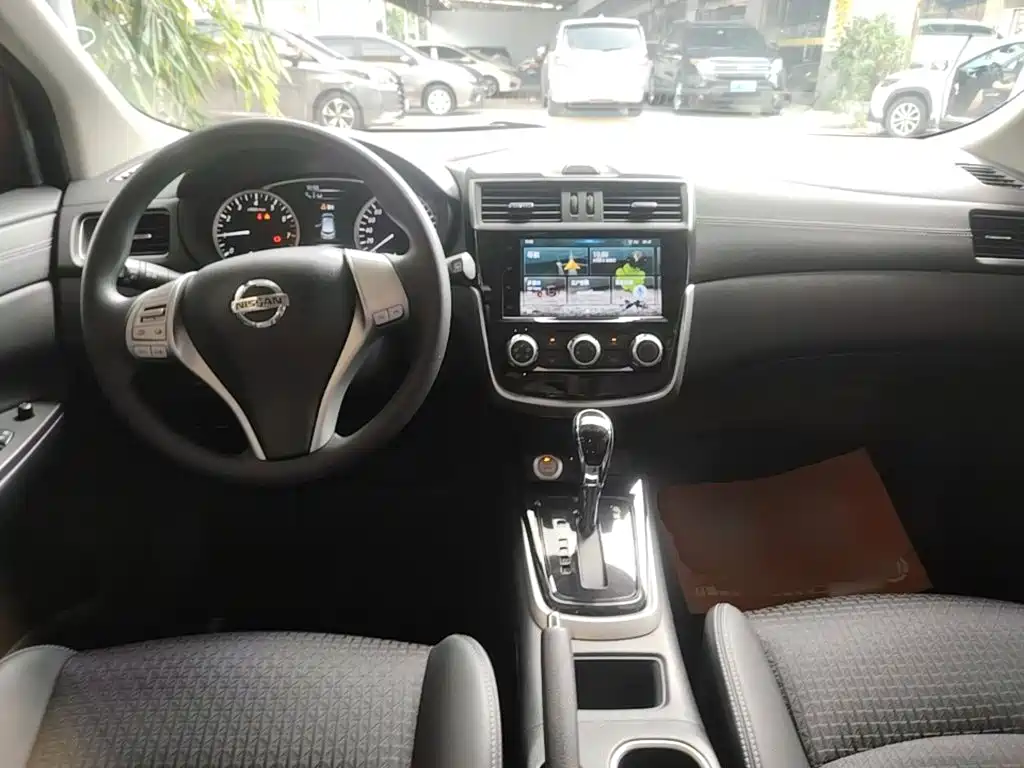 Nissan Tiida 2019 — фото 10