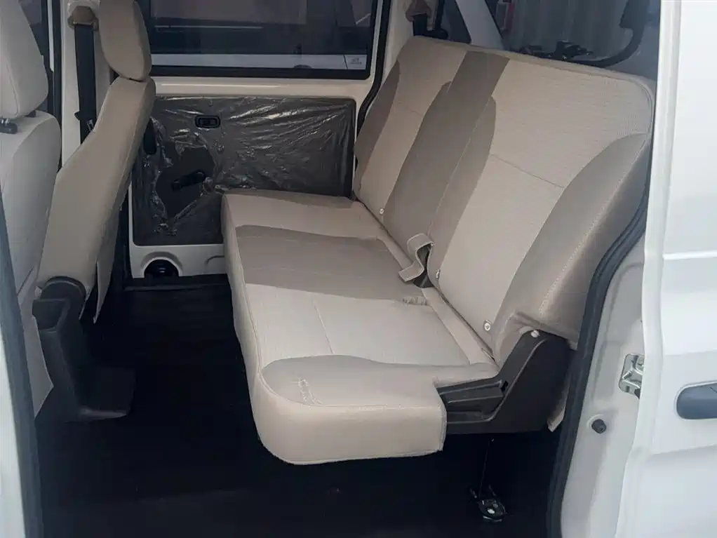 Wuling Hongguang V 2025 — фото 13