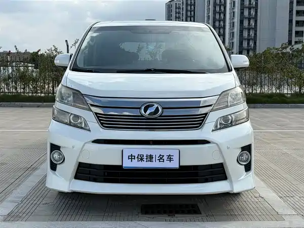 Toyota Alphard 2012