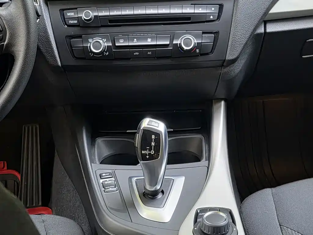 BMW 1 Series 2013 — фото 26