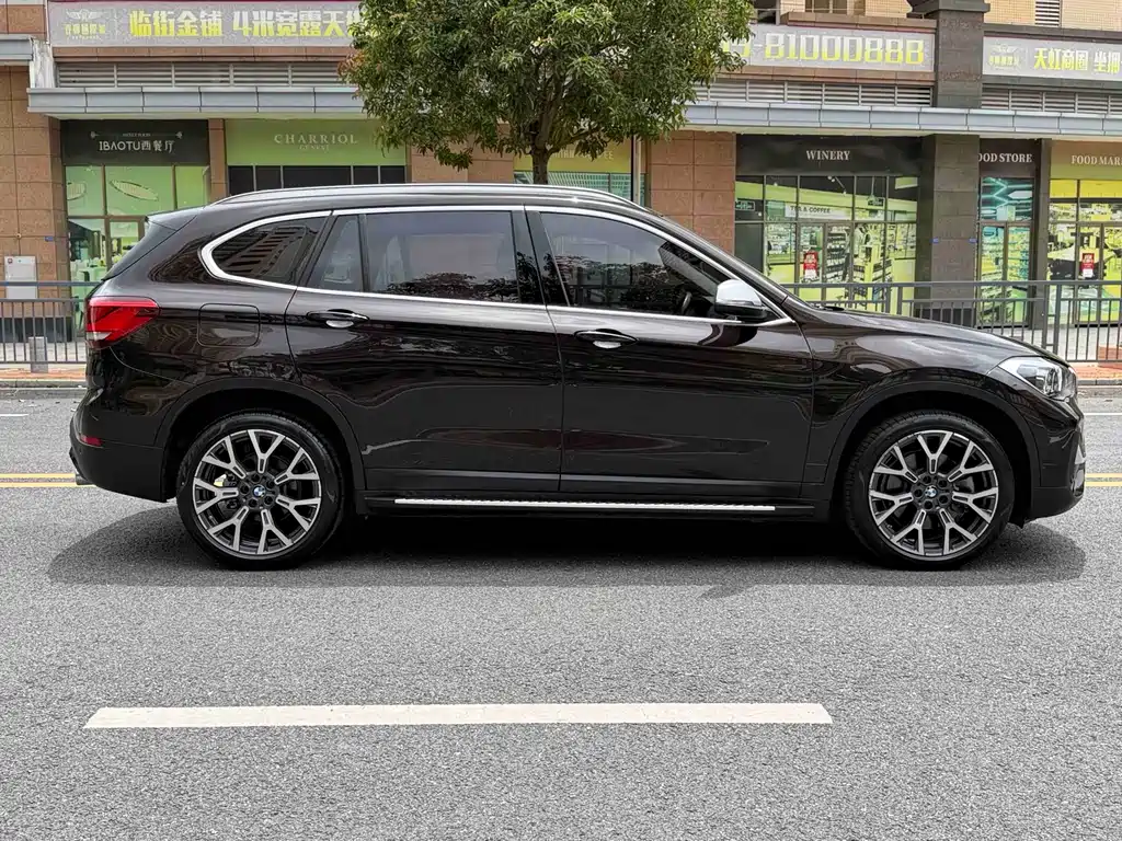 BMW X1 2021 — фото 13