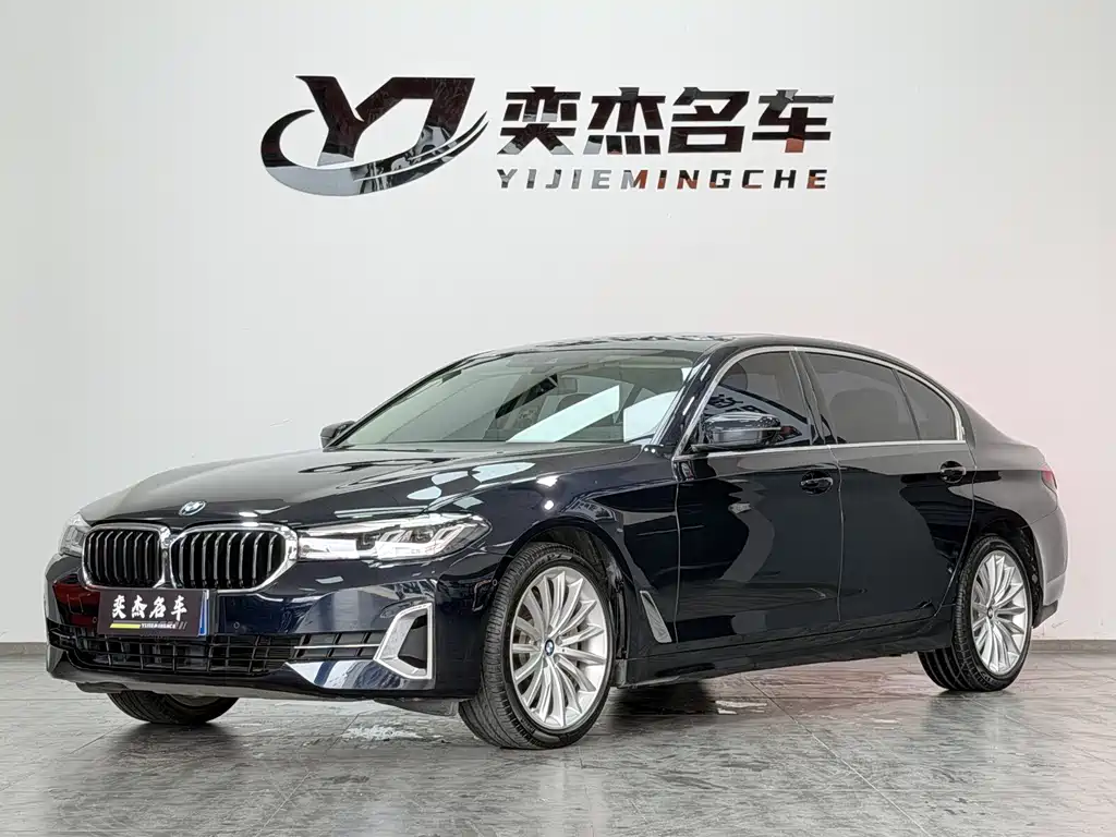 BMW 5 Series 2021 — фото 1