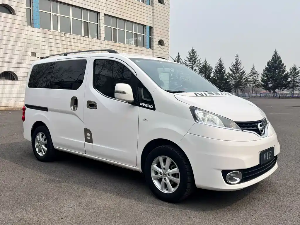 Nissan NV200 2014 — фото 3