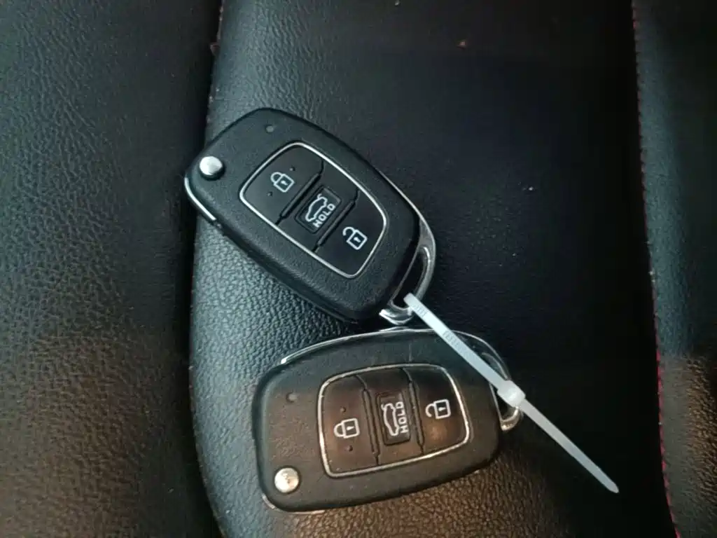 Hyundai Elantra 2018 — фото 9