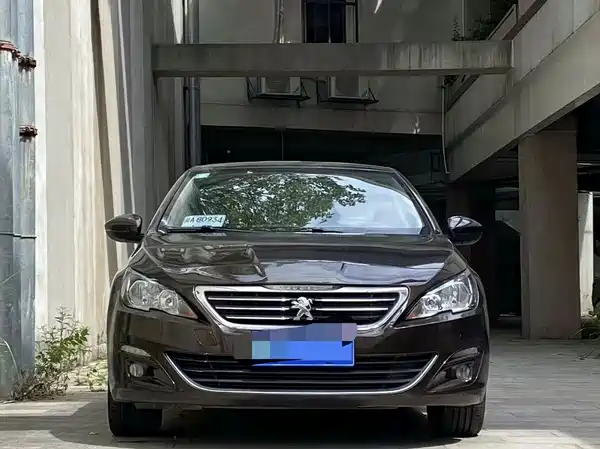 Peugeot 408 2016