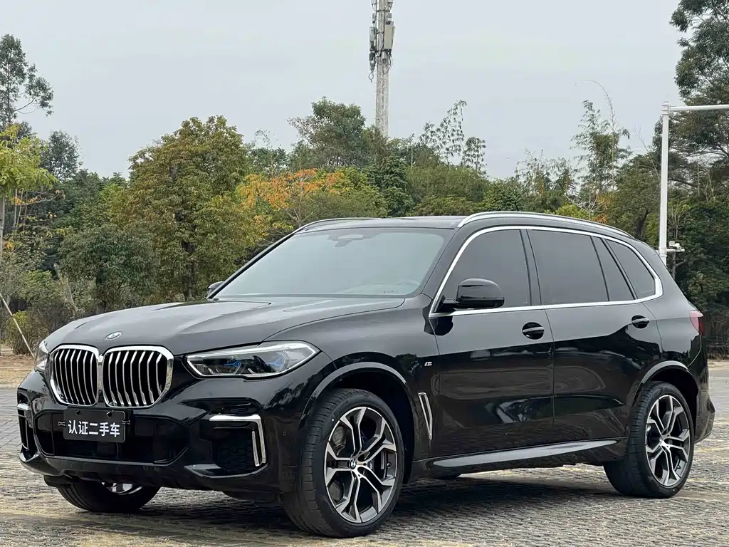 BMW X5 2022 — фото 1