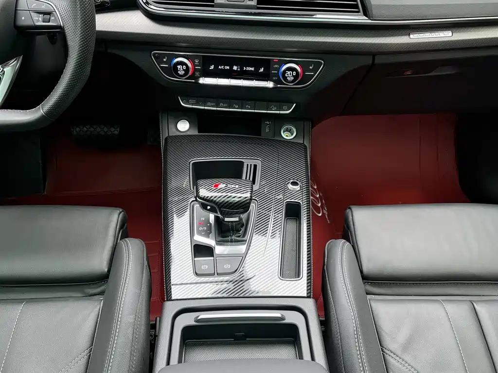 Audi Q5L 2023 — фото 17