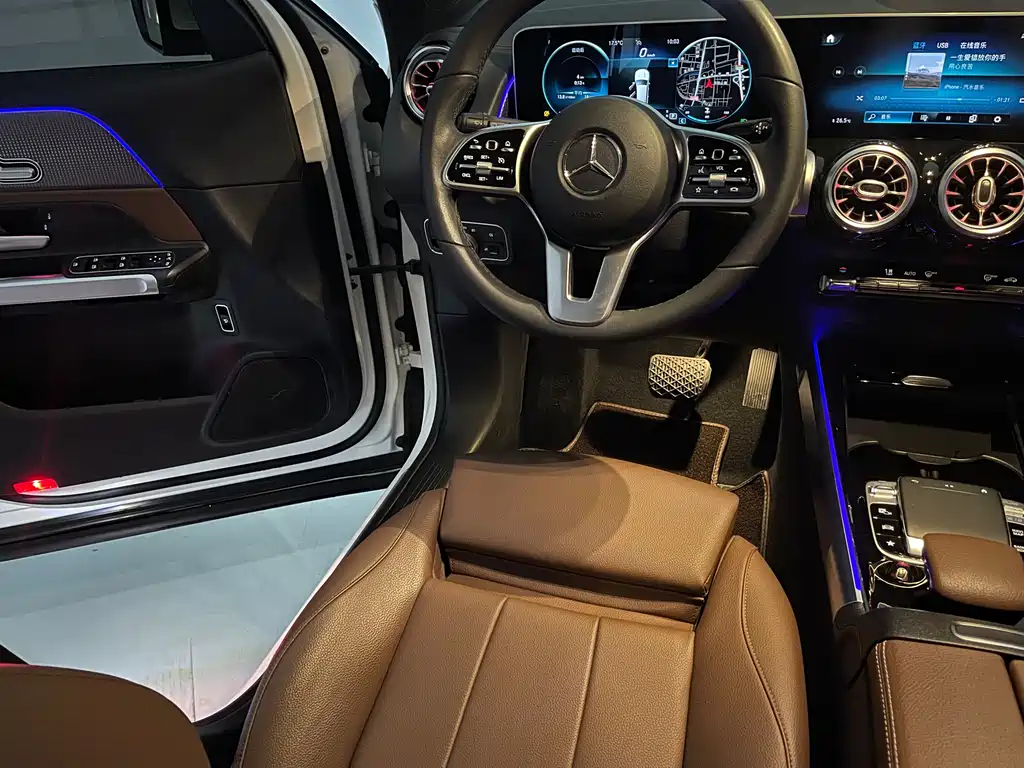 Mercedes-Benz GLB 2020 — фото 16