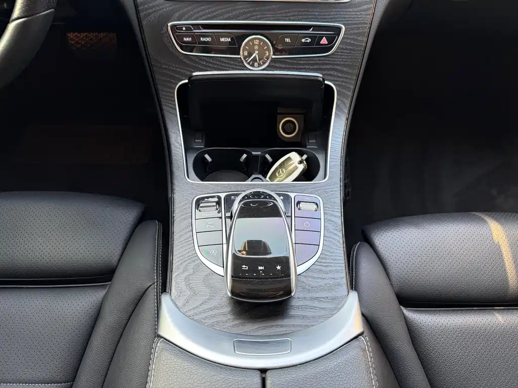 Mercedes-Benz C-Class 2018 — фото 15