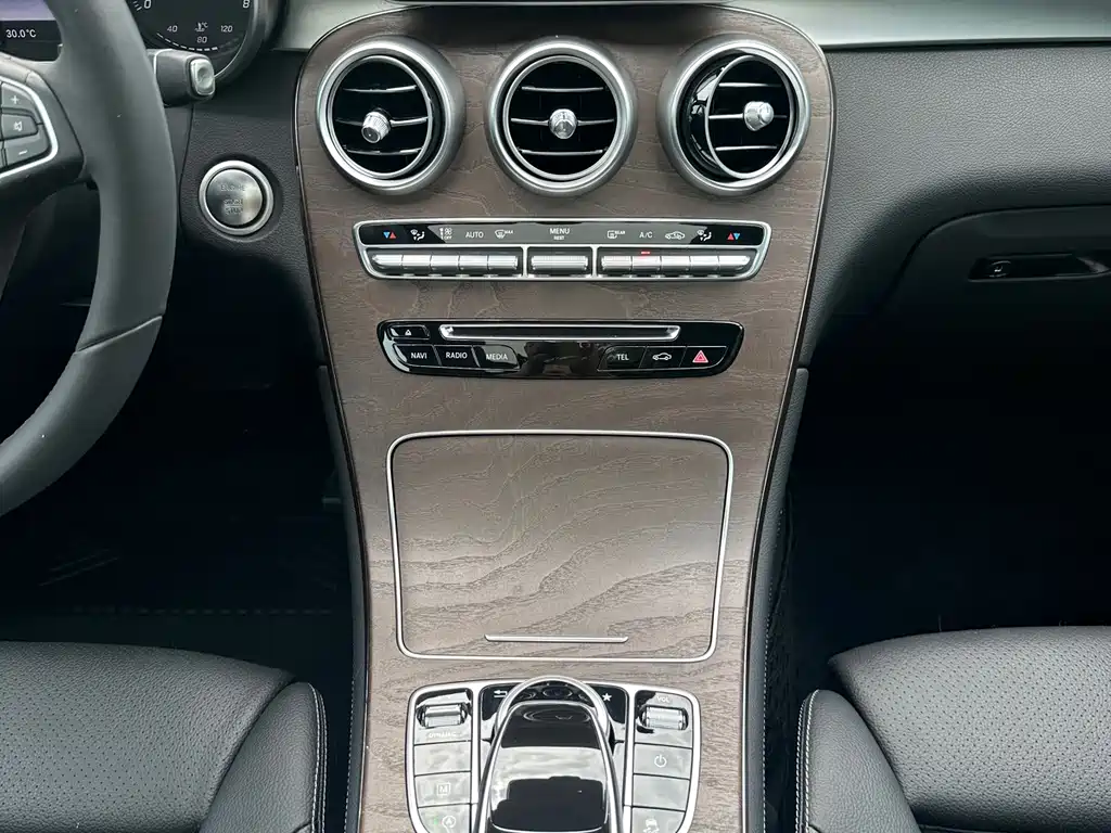 Mercedes-Benz GLC 2017 — фото 10
