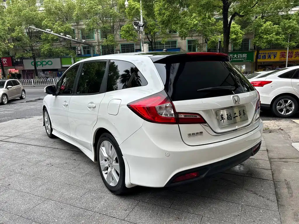 Honda Jade 2015 — фото 7