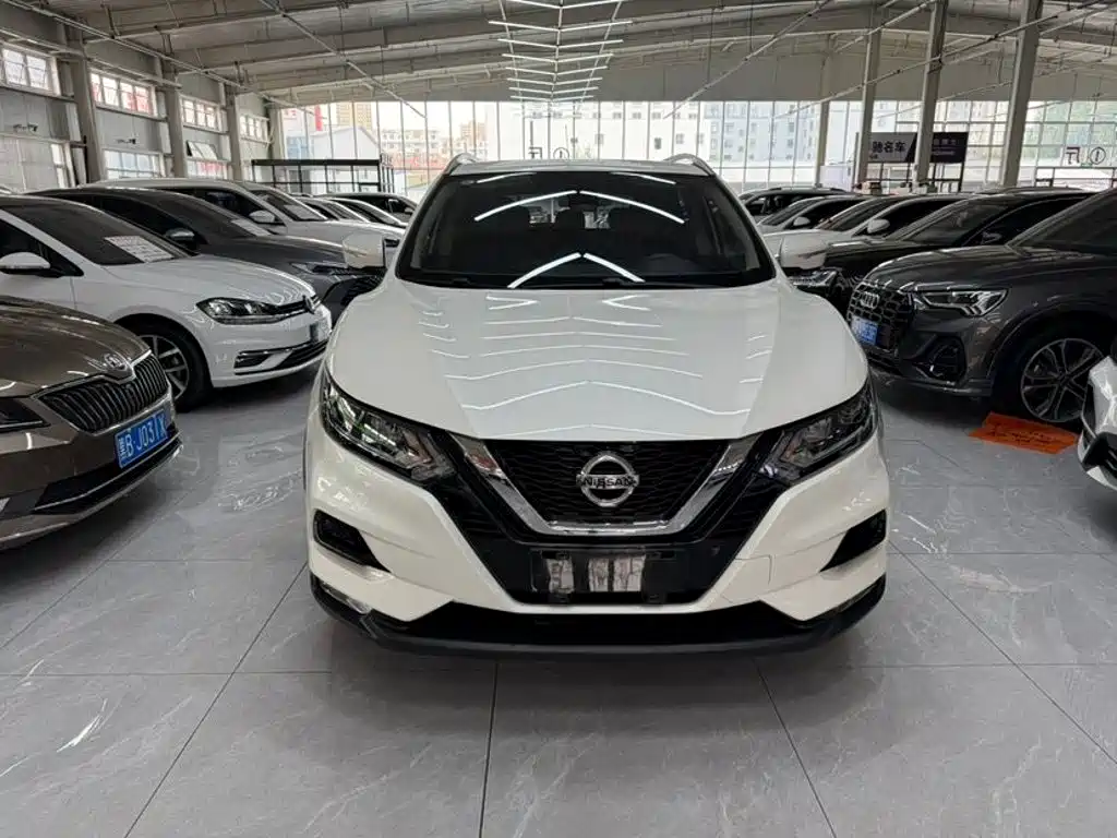 Nissan Qashqai 2022 — фото 2