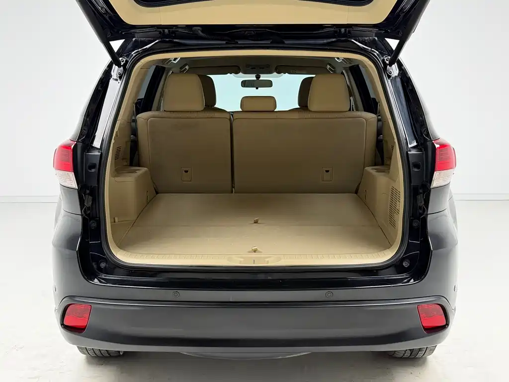 Toyota Highlander 2019 — фото 10