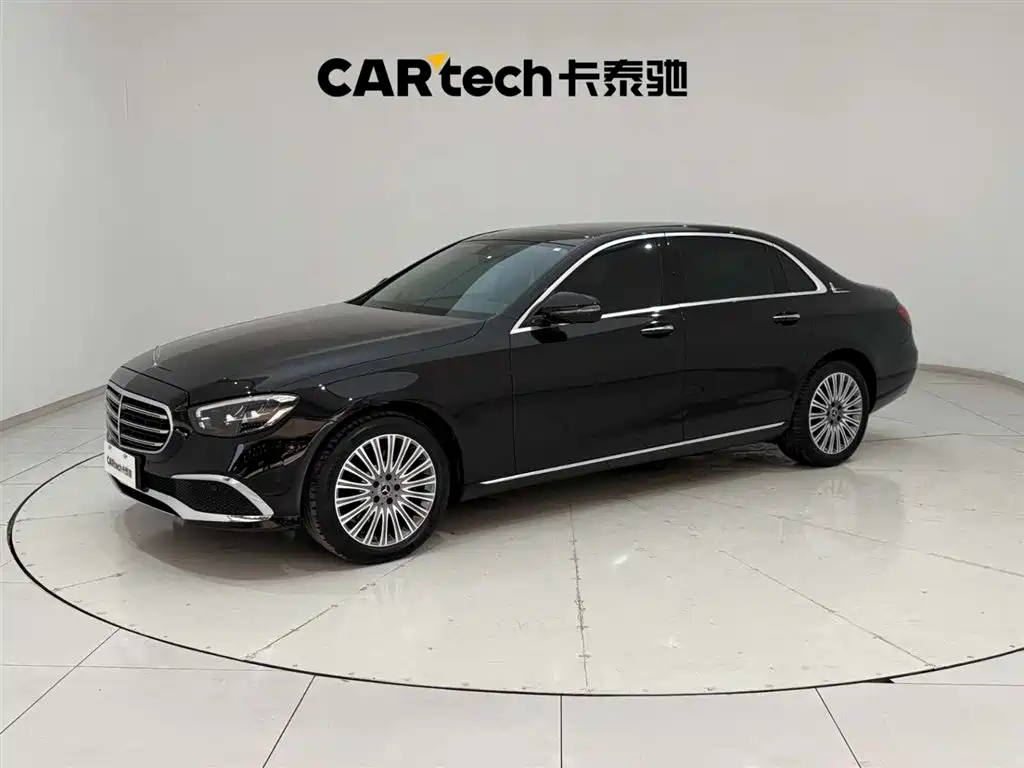 Mercedes-Benz E-Class 2023 — фото 1