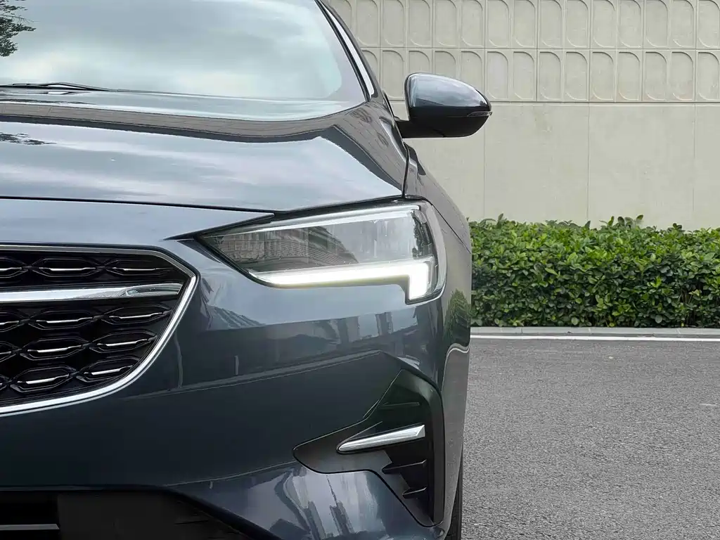 Buick Regal 2022 — фото 10