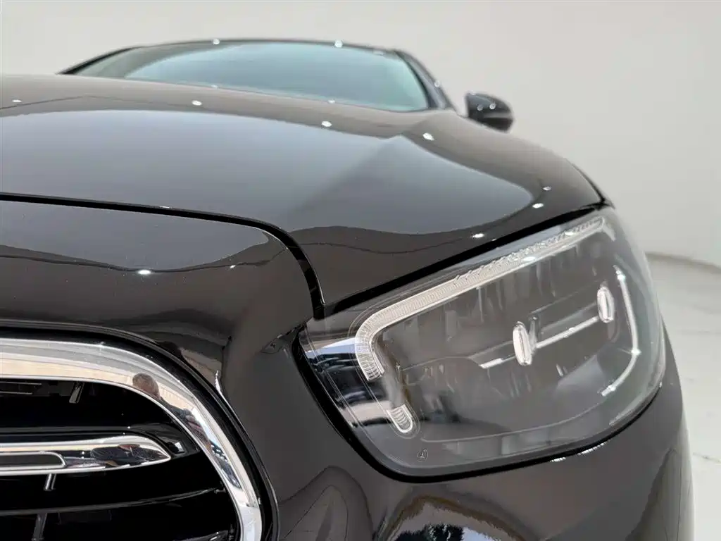 Mercedes-Benz E-Class 2023 — фото 2