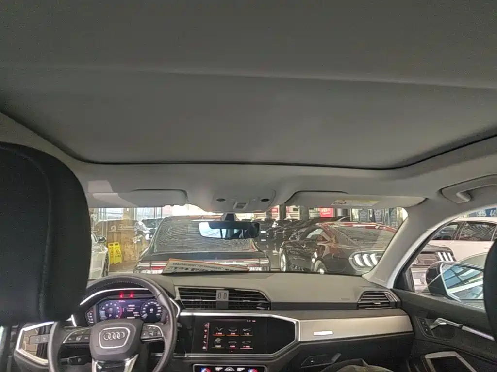 Audi Q3 Sportback 2020 — фото 18