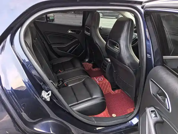 Mercedes-Benz GLA 2016