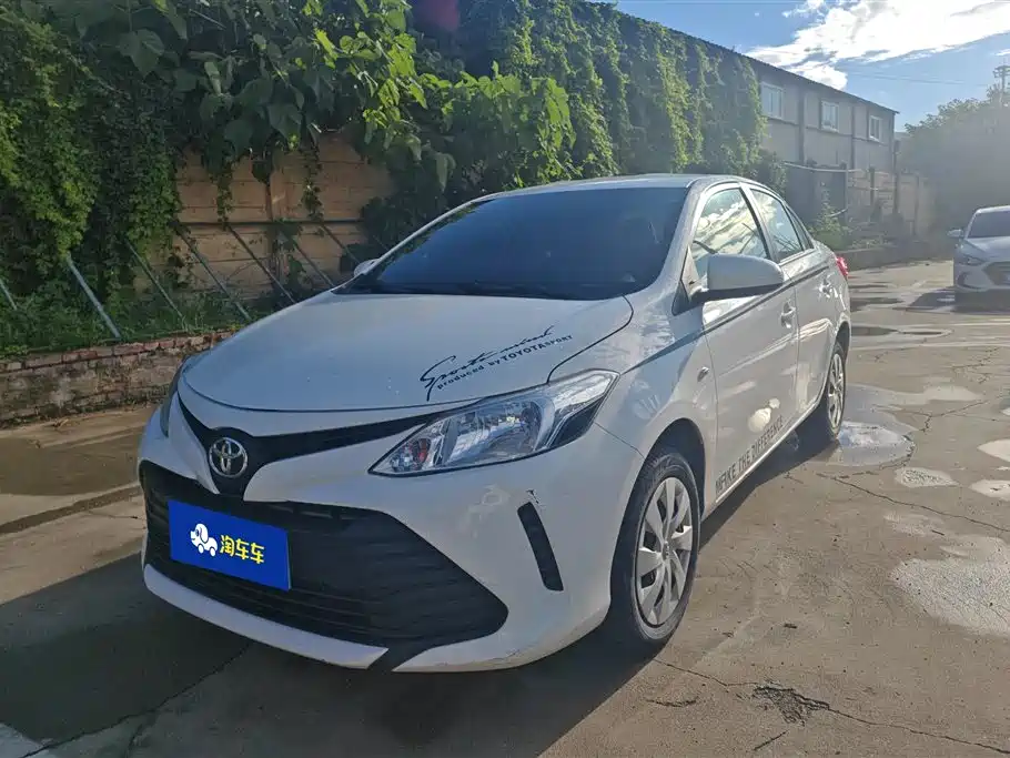 Toyota Vios 2018 — фото 1