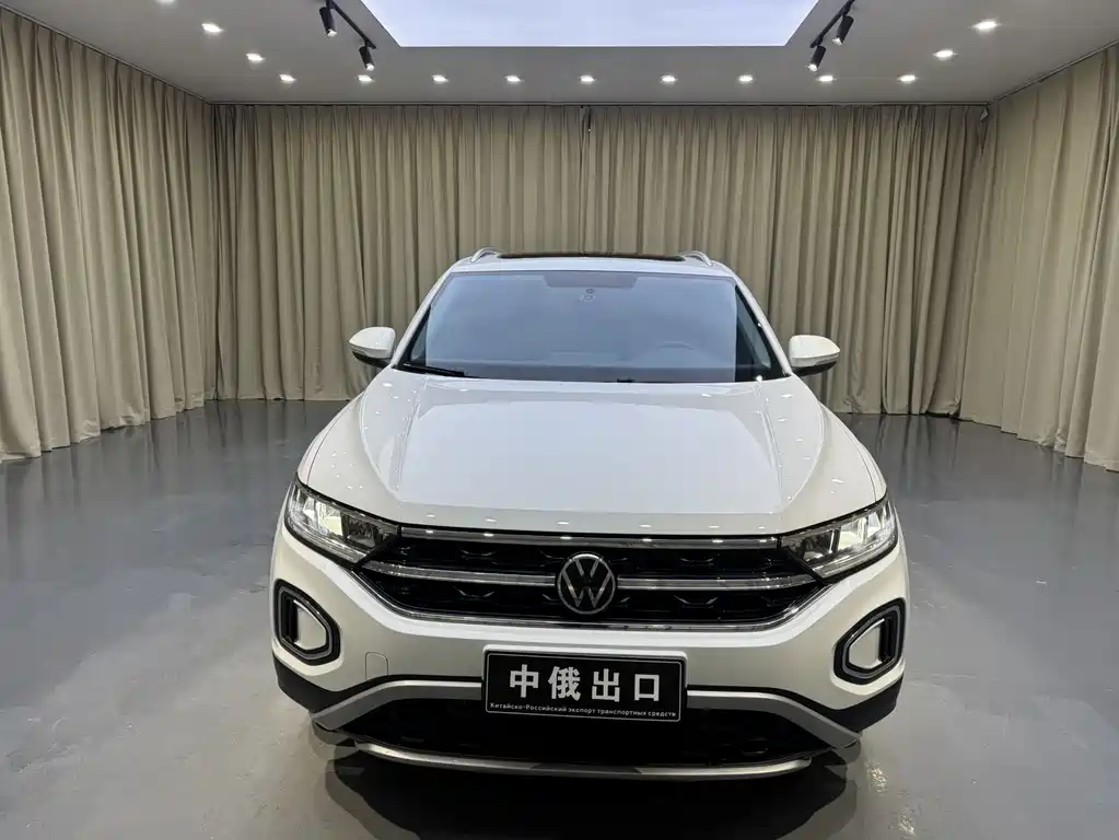 Volkswagen T-Roc 2023 — фото 2
