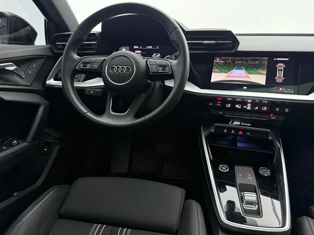 Audi A3 2023 — фото 10