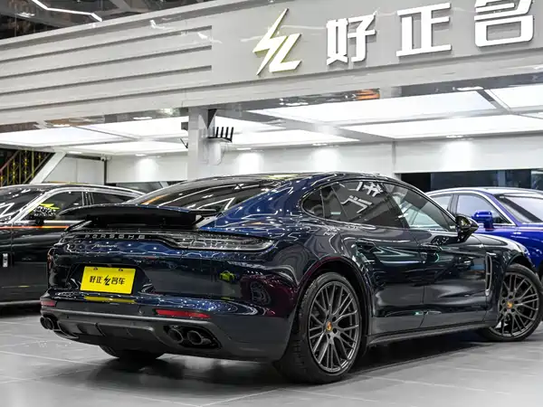Porsche Panamera 2024