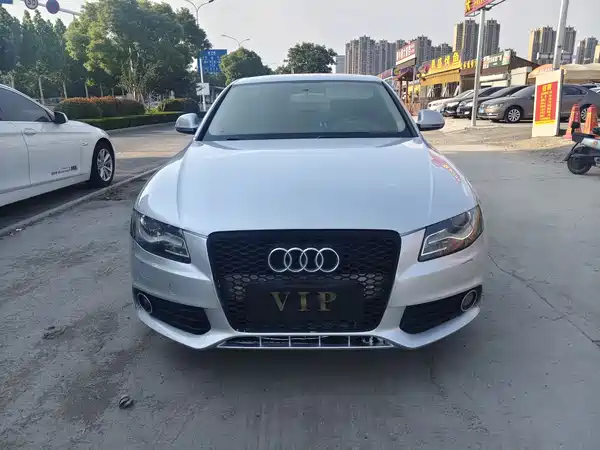 Audi A4L 2012