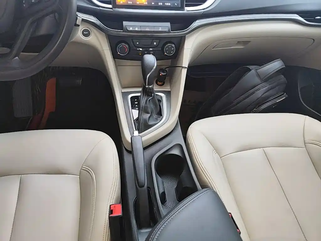 Buick Excelle GT 2020 — фото 10