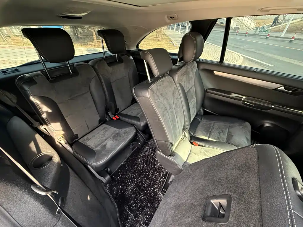 Mercedes-Benz R-Class 2016 — фото 15