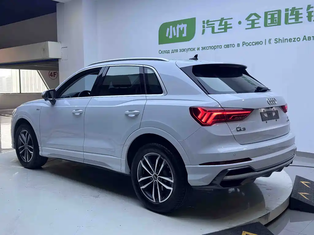 Audi Q3 2022 — фото 4