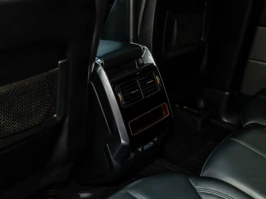 Land Rover Sport 2017 — фото 11
