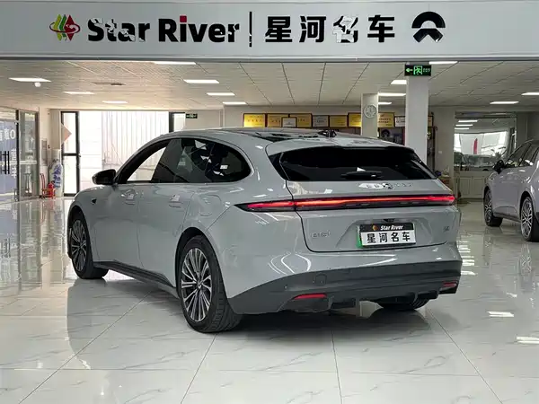 NIO ET5T 2024