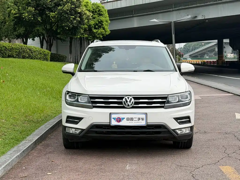 Volkswagen Tiguan L 2020 — фото 2