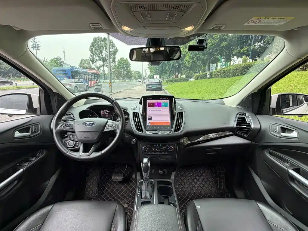 Ford Kuga 2019 — фото 13