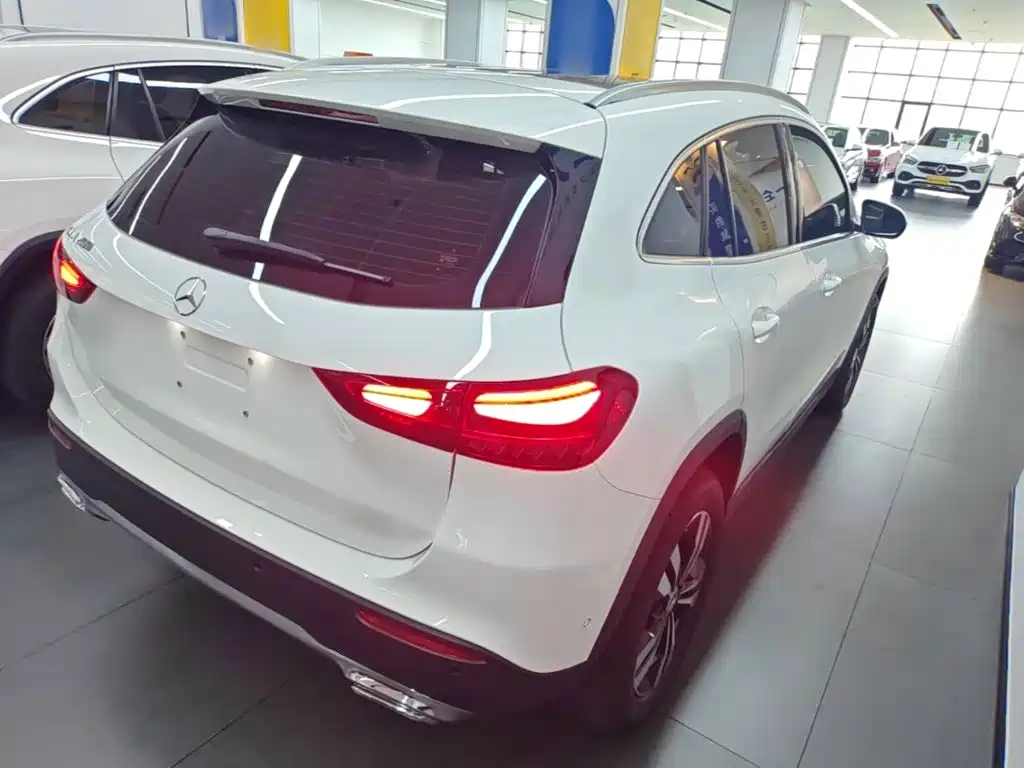 Mercedes-Benz GLA 2025 — фото 7