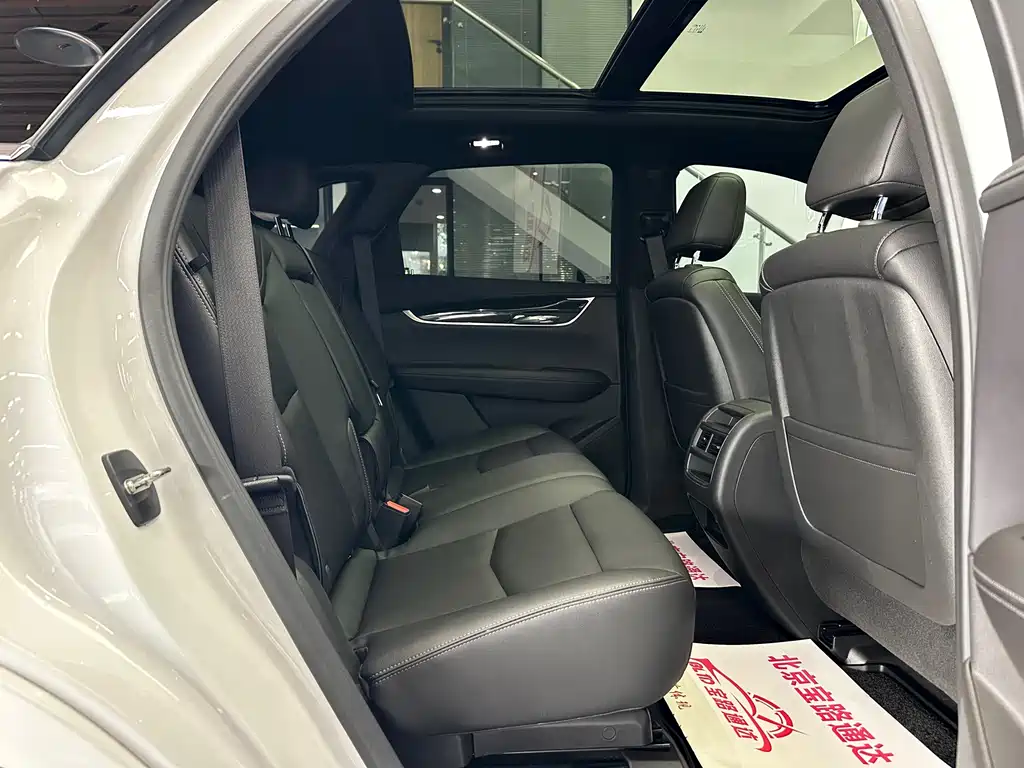 Cadillac XT5 2021 — фото 14