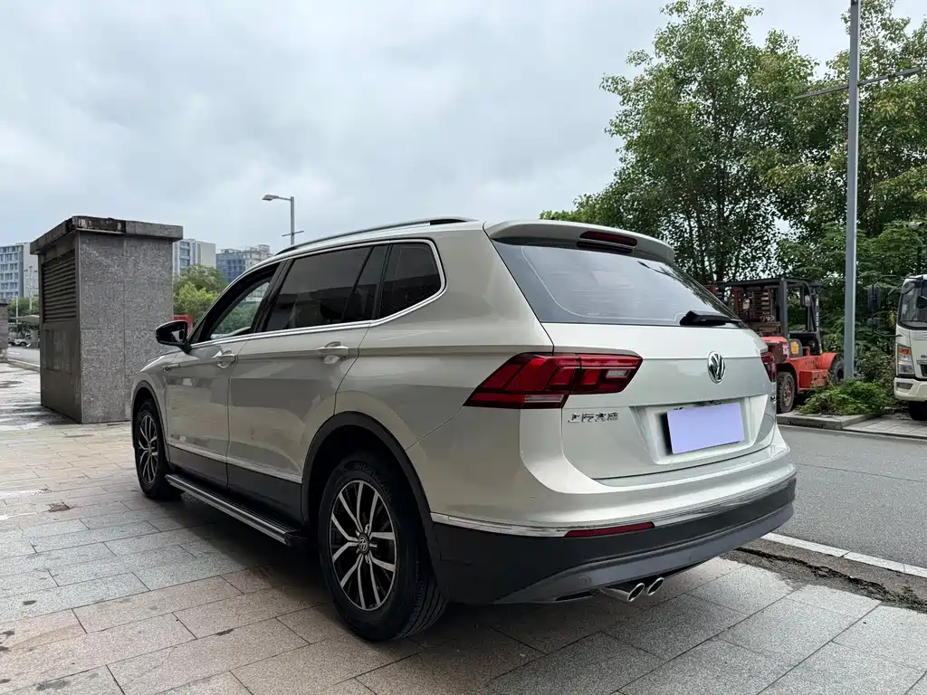 Volkswagen Tiguan L 2018
